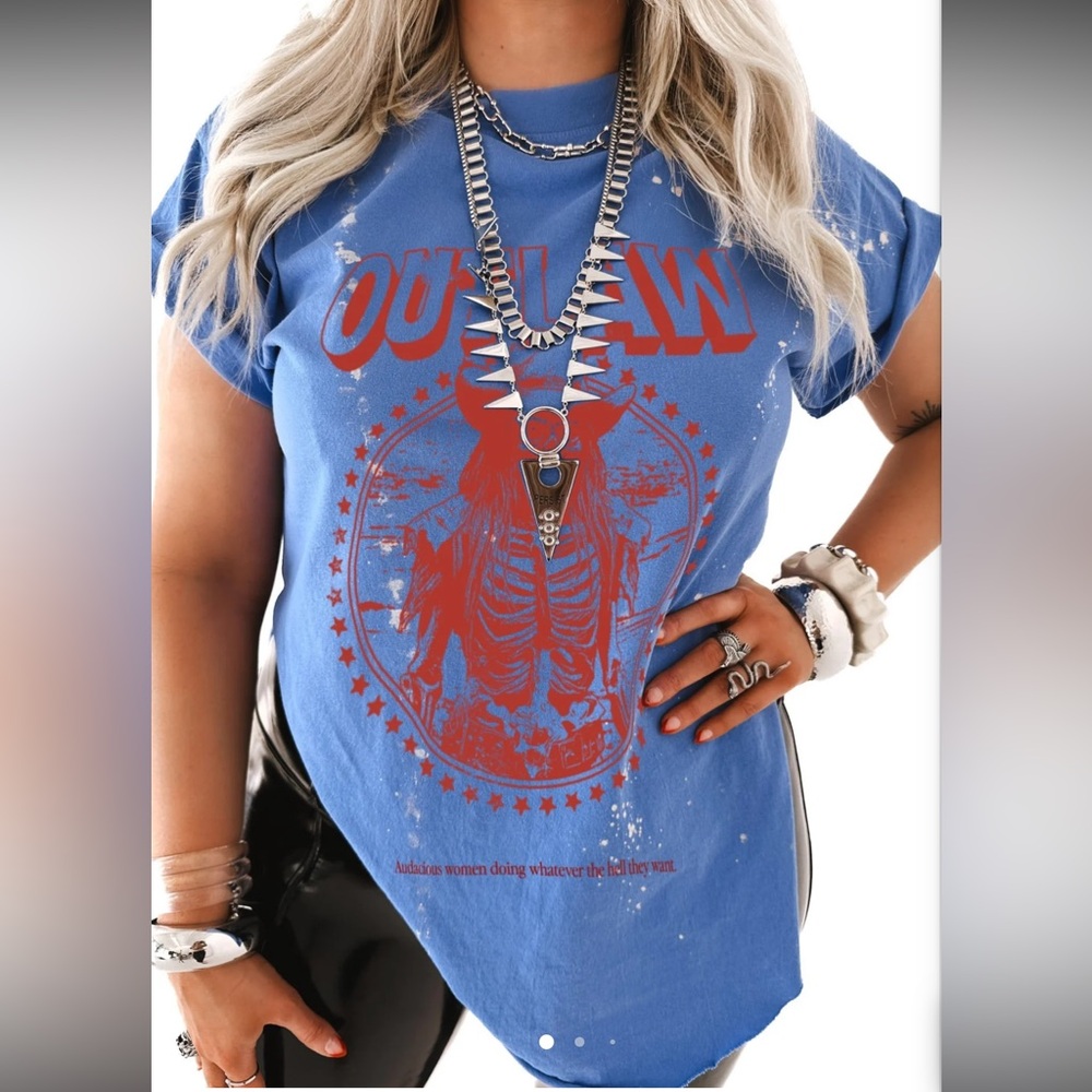 Pebby Forevee Bleached Side Slit Tee